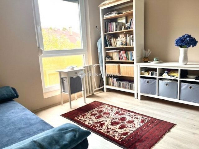 Eladó panellakás, Pécsett 47.5 M Ft, 2 szobás