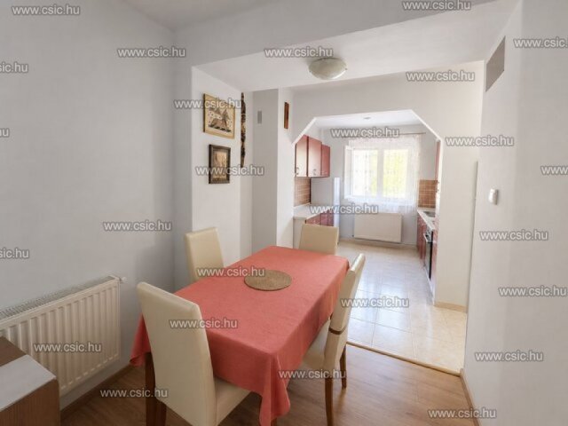 Eladó téglalakás, Szentendrén 69 M Ft, 2 szobás