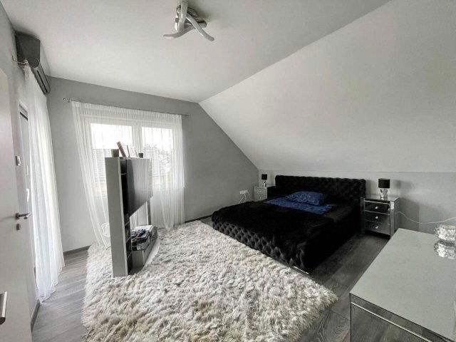 Eladó ikerház, Balatonakaliban 560 M Ft, 4 szobás