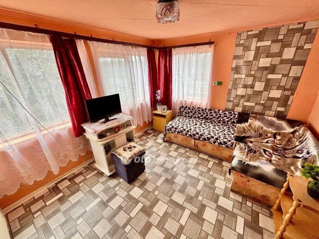 Eladó családi ház, Vecsésen 84.9 M Ft, 4 szobás