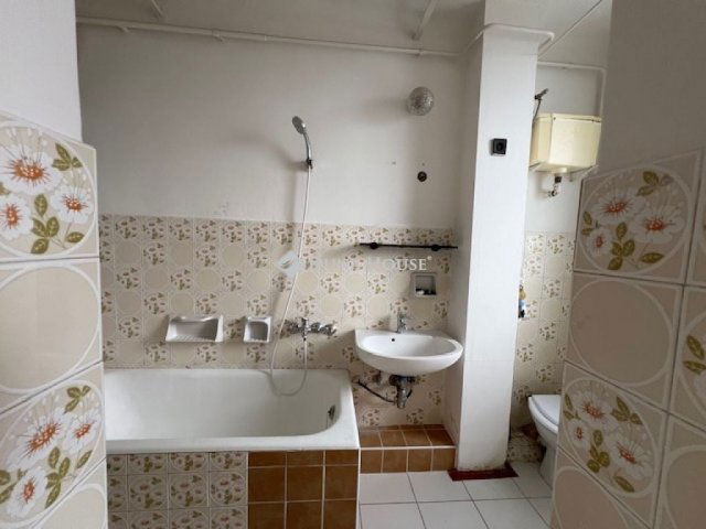 Eladó téglalakás, Nyíregyházán 38.5 M Ft, 2 szobás