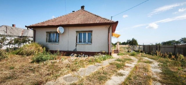 Eladó családi ház, Hodászon 9.9 M Ft, 3 szobás