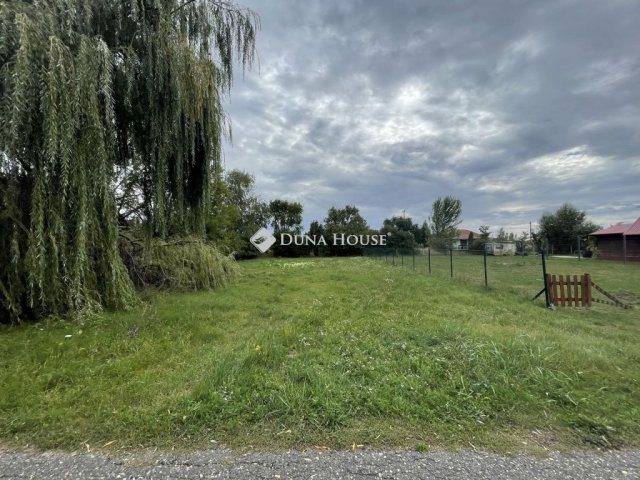 Eladó telek, Abádszalókban 4.9 M Ft / költözzbe.hu