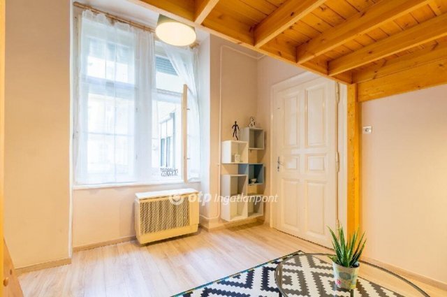 Eladó téglalakás, Budapesten, VII. kerületben 42.65 M Ft