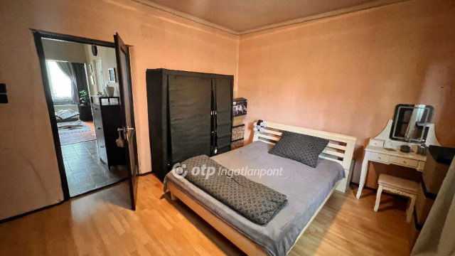 Eladó családi ház, Mezőcsáton 16 M Ft, 3 szobás