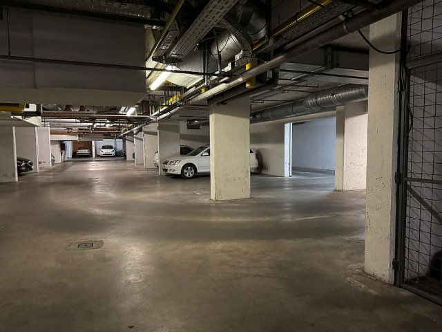 Eladó garázs, Budapesten, X. kerületben 6.5 M Ft
