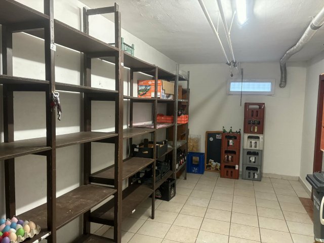 Eladó üzlethelyiség, Szolnokon 20 M Ft / költözzbe.hu