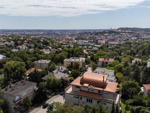 Eladó téglalakás, Budapesten, II. kerületben, Lévay utcában