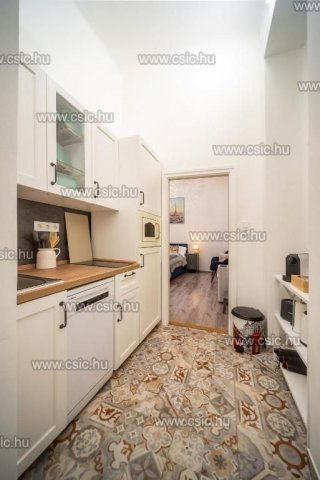 Eladó téglalakás, Budapesten, I. kerületben 70 M Ft, 1 szobás