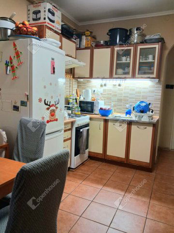 Eladó téglalakás, Komáromban 34.75 M Ft, 2 szobás