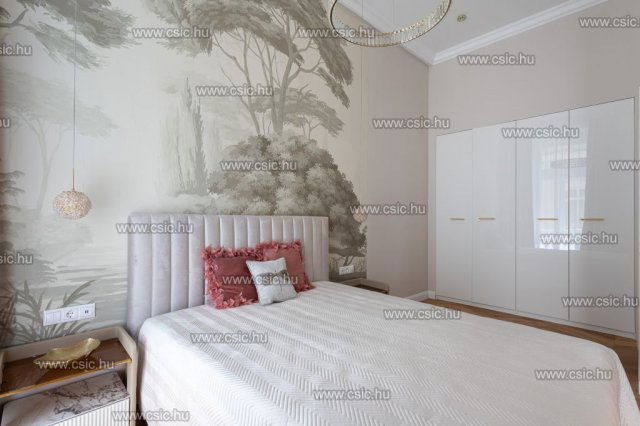 Eladó téglalakás, Budapesten, V. kerületben 249.9 M Ft, 3 szobás