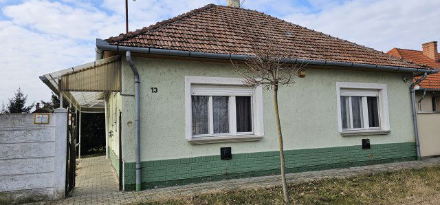 Eladó családi ház, Gyulán, Bárdos utcában 39.8 M Ft, 3 szobás