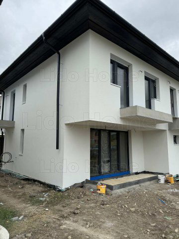 Eladó téglalakás, Balatonföldváron 82.7 M Ft, 4 szobás