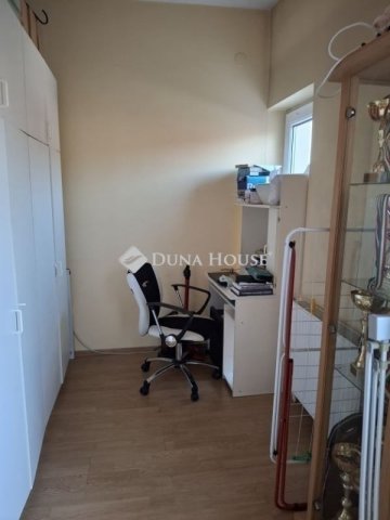 Eladó téglalakás, Budapesten, XX. kerületben 120 M Ft