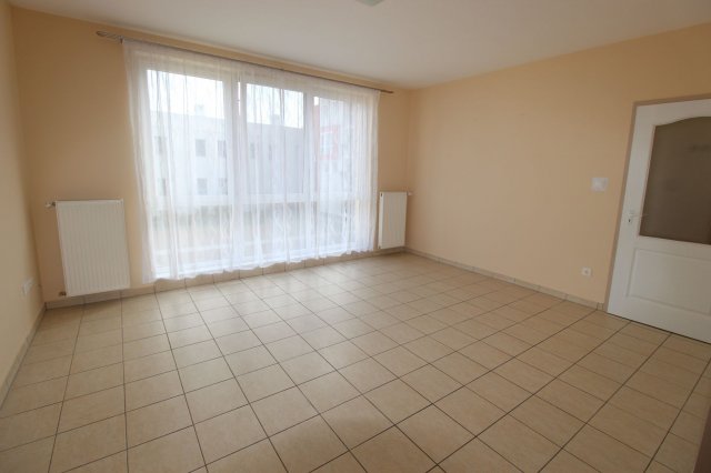 Kiadó téglalakás, albérlet, Győrött 170 E Ft / hó