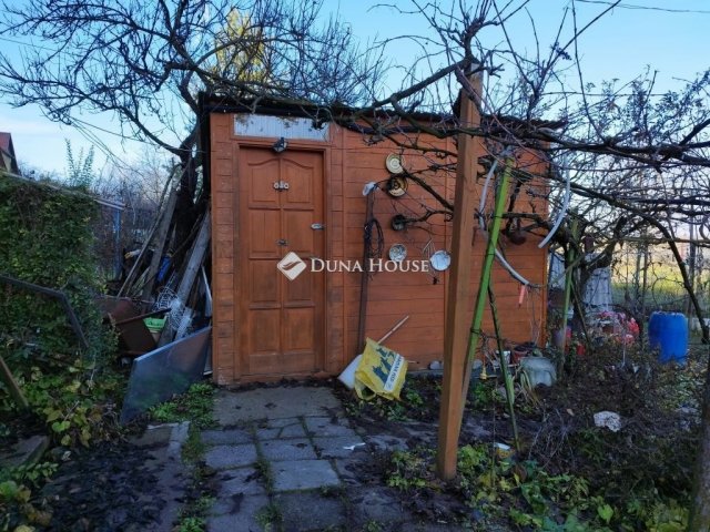 Eladó családi ház, Adonyban 15.5 M Ft, 2 szobás