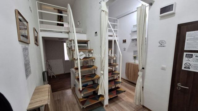 Eladó téglalakás, Budapesten, VIII. kerületben 82.2 M Ft