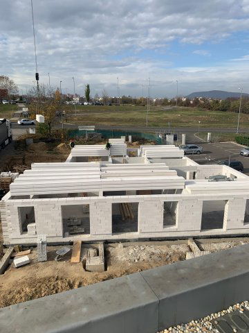 Eladó téglalakás, Pécsett 53 M Ft, 1 szobás