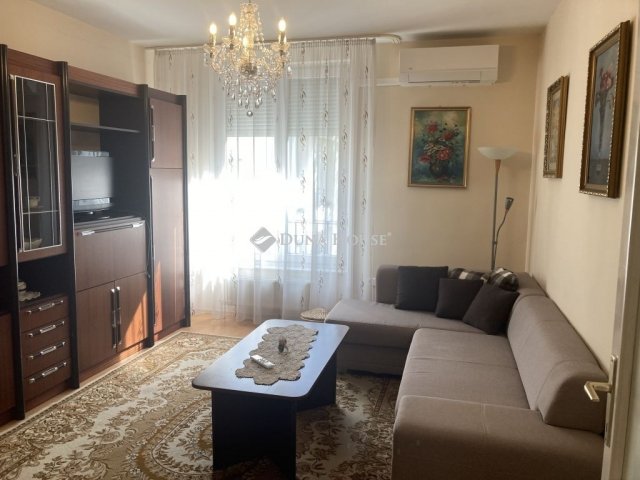 Kiadó téglalakás, albérlet, Kecskeméten 180 E Ft / hó