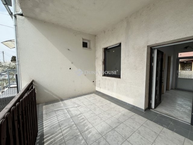 Eladó téglalakás, Budapesten, XV. kerületben 111.5 M Ft