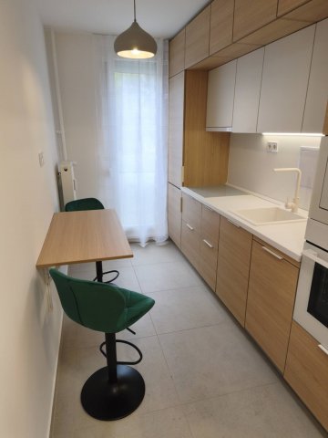 Kiadó panellakás, albérlet, Pécsett 210 E Ft / hó, 2 szobás