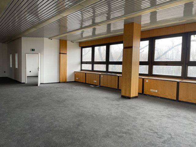 Eladó iroda, Győrött 350 M Ft / költözzbe.hu