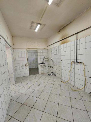 Eladó üzlethelyiség, Győrött 60 M Ft / költözzbe.hu