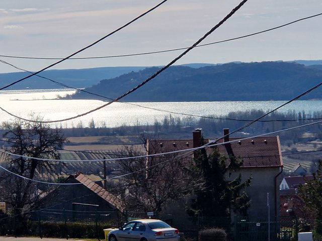 Eladó családi ház, Balatonfüreden 120 M Ft, 2+1 szobás
