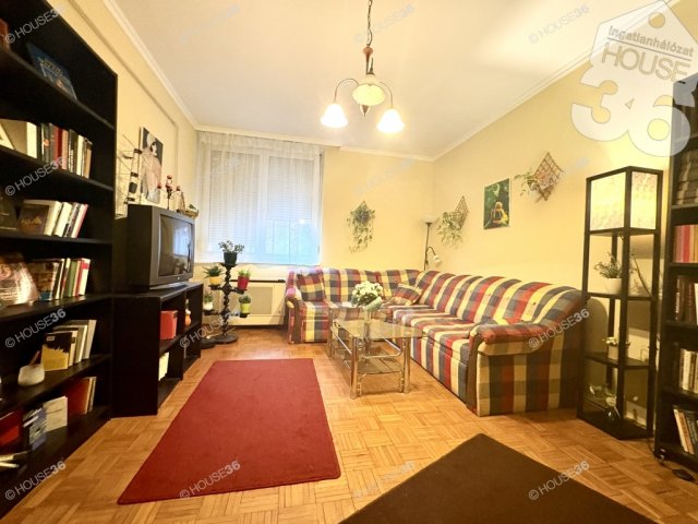 Eladó téglalakás, Kecskeméten 46.5 M Ft, 2 szobás