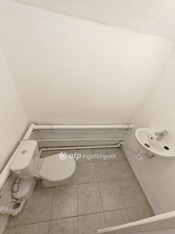Eladó téglalakás, Budapesten, VIII. kerületben 33.9 M Ft