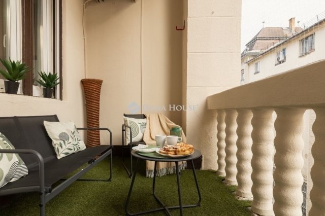 Eladó téglalakás, Debrecenben 81 M Ft, 2 szobás