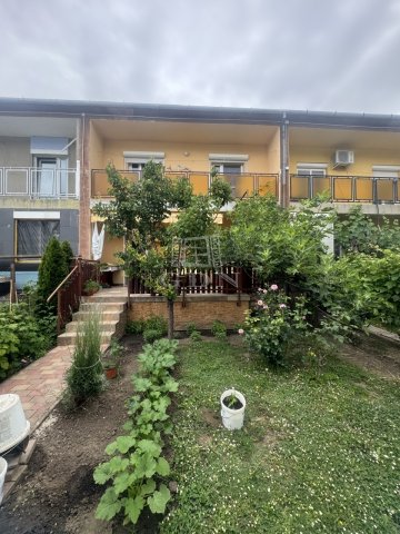 Eladó sorház, Mohácson 60 M Ft, 3+1 szobás
