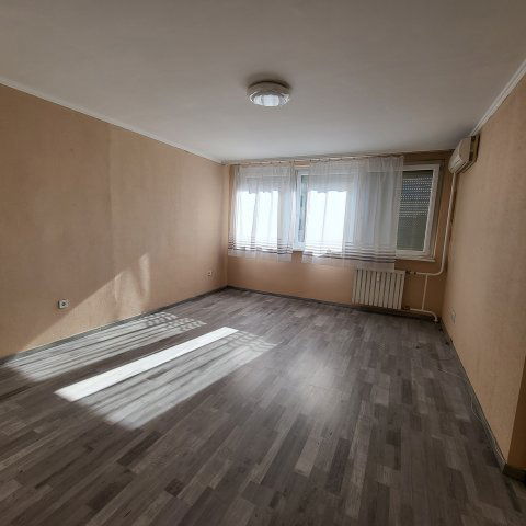 Eladó panellakás, Budapesten, XIV. kerületben, Szentmihályi úton