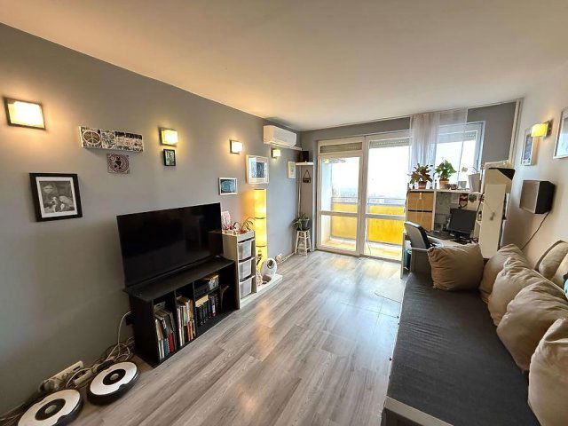 Eladó panellakás, Szentendrén 62.9 M Ft, 2 szobás