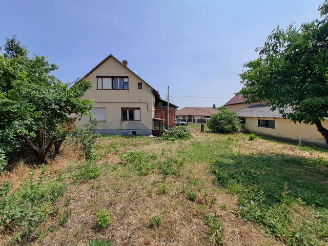 Eladó családi ház, Debrecenben 79 M Ft, 6 szobás