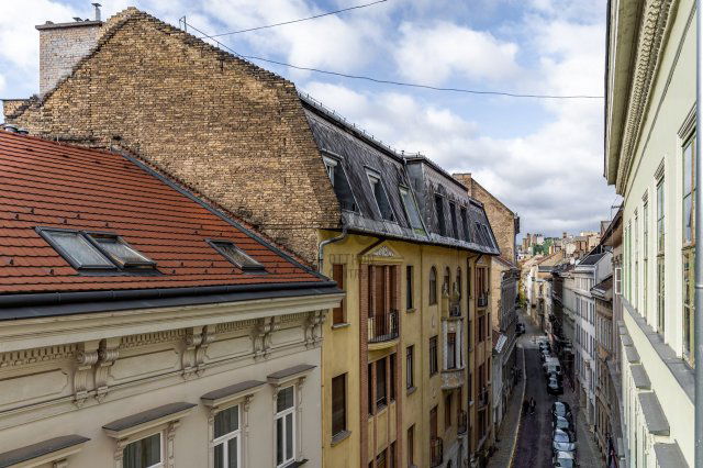 Eladó téglalakás, Budapesten, V. kerületben, Magyar utcában