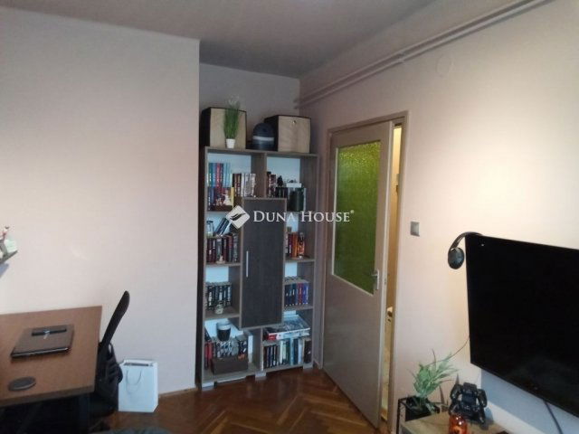 Eladó téglalakás, Vasváron 34 M Ft, 3 szobás