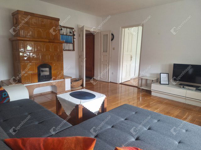 Eladó családi ház, Fertőszéplakon 84.99 M Ft, 6 szobás