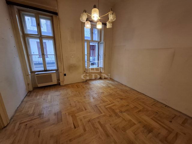 Eladó téglalakás, Budapesten, VII. kerületben 72.9 M Ft