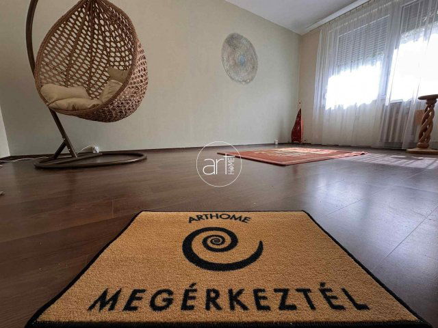 Kiadó panellakás, albérlet, Szegeden, Vajda utcában, 1+1 szobás