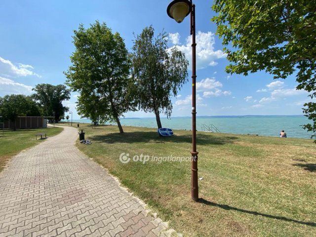 Eladó nyaraló, Siófokon 139.4 M Ft, 1+1 szobás