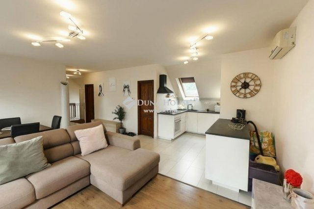 Eladó családi ház, Kecskeméten 149 M Ft, 6+1 szobás