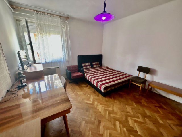 Kiadó téglalakás, albérlet, Debrecenben 105 E Ft / hó, 1 szobás