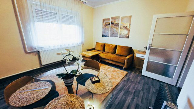 Eladó családi ház, Áporkán 72.9 M Ft, 3 szobás