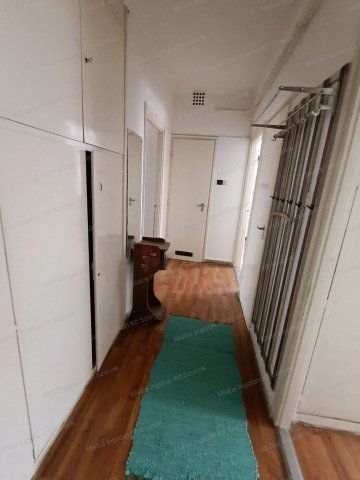 Eladó téglalakás, Szolnokon 34.5 M Ft, 2 szobás