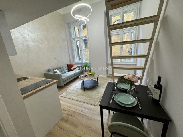 Eladó téglalakás, Budapesten, IX. kerületben, Lónyay utcában