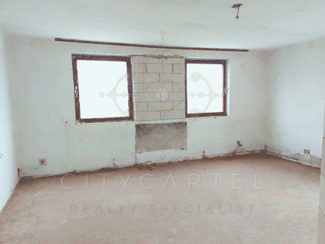 Eladó családi ház, Bölcskén 39 M Ft, 9 szobás