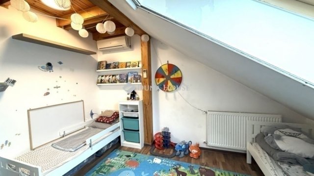 Eladó téglalakás, Gyömrőn 92 M Ft, 4 szobás