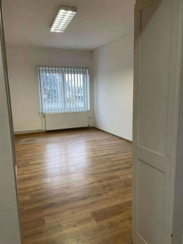 Eladó családi ház, Esztergomban 119 M Ft, 4 szobás