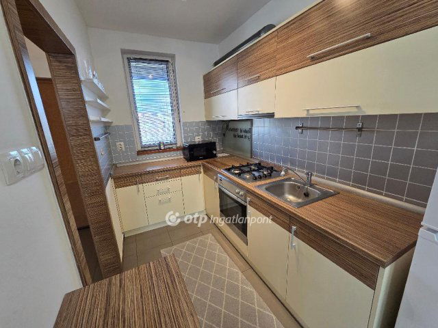 Kiadó téglalakás, albérlet, Miskolcon 120 E Ft / hó, 1+1 szobás